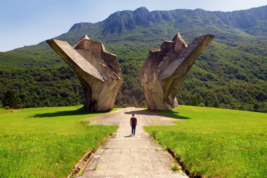 main_Sutjeska_Memorial.jpg