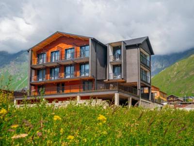 Darchi Kazbegi Hotel - vooraanzicht
