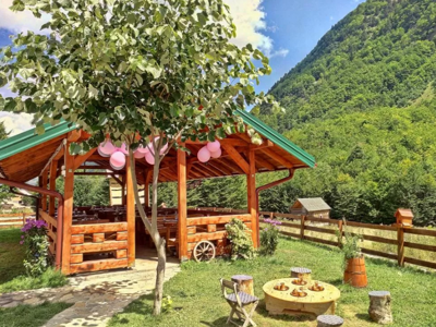 Katun Maja Karanfil Gusinje Montenegro