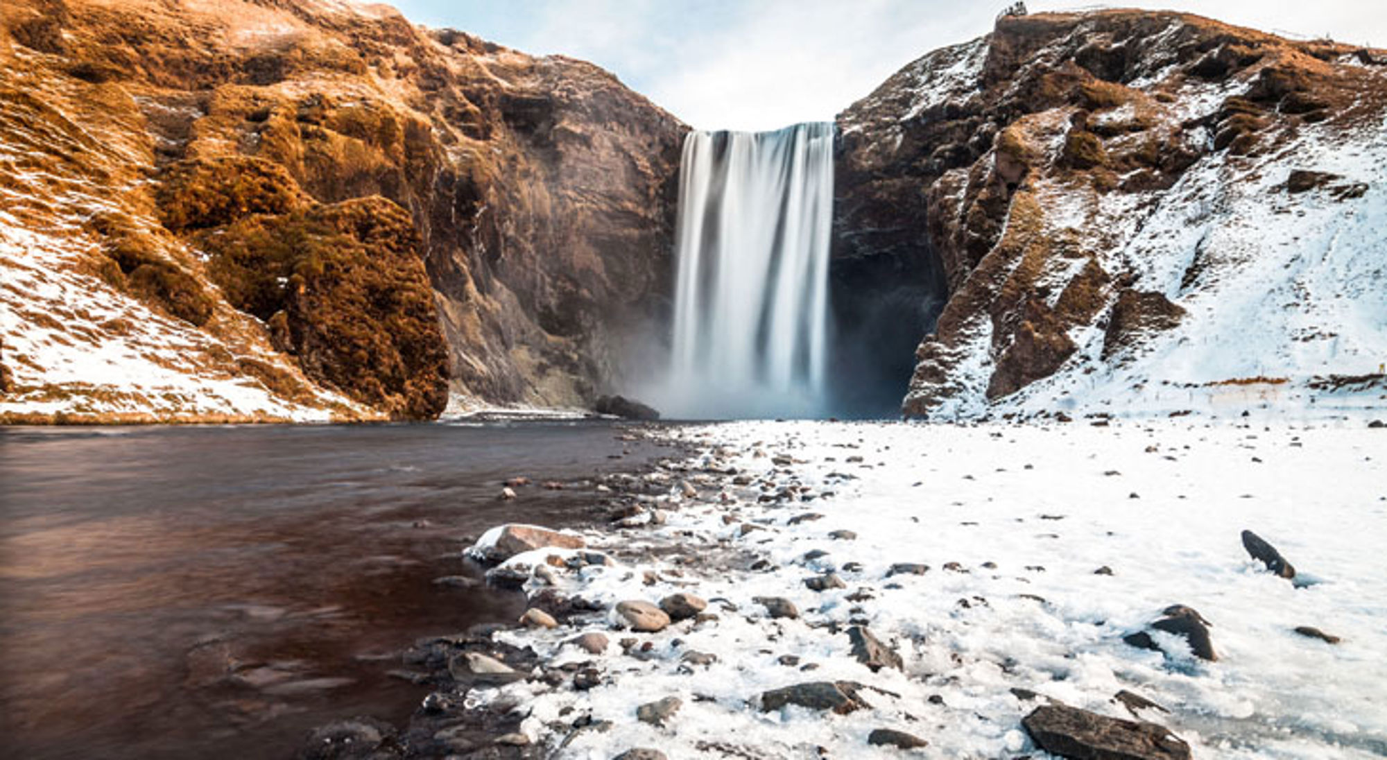 Skogafoss winter IJsland