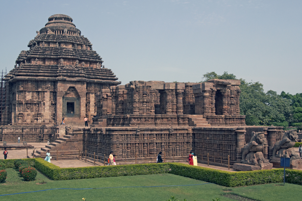 shutterstock_Sun_temple_Konarak_2.jpg
