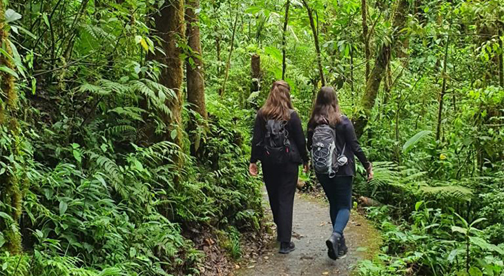 Fleur en Elin in Costa Rica