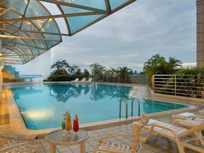 Riverside Majestic Hotel