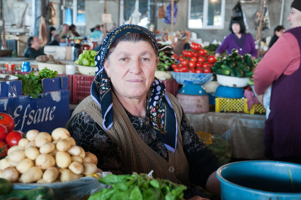 main_GE110148_-_Telavi_-_Market___.jpg