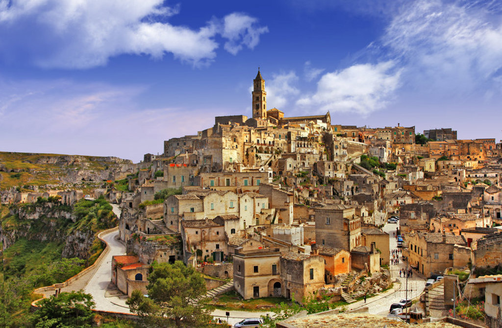 main_TEV_Matera_Sassi_shutterstock_181305017.jpg