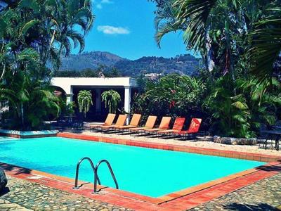 Ciudad Blanca hotel zwembad