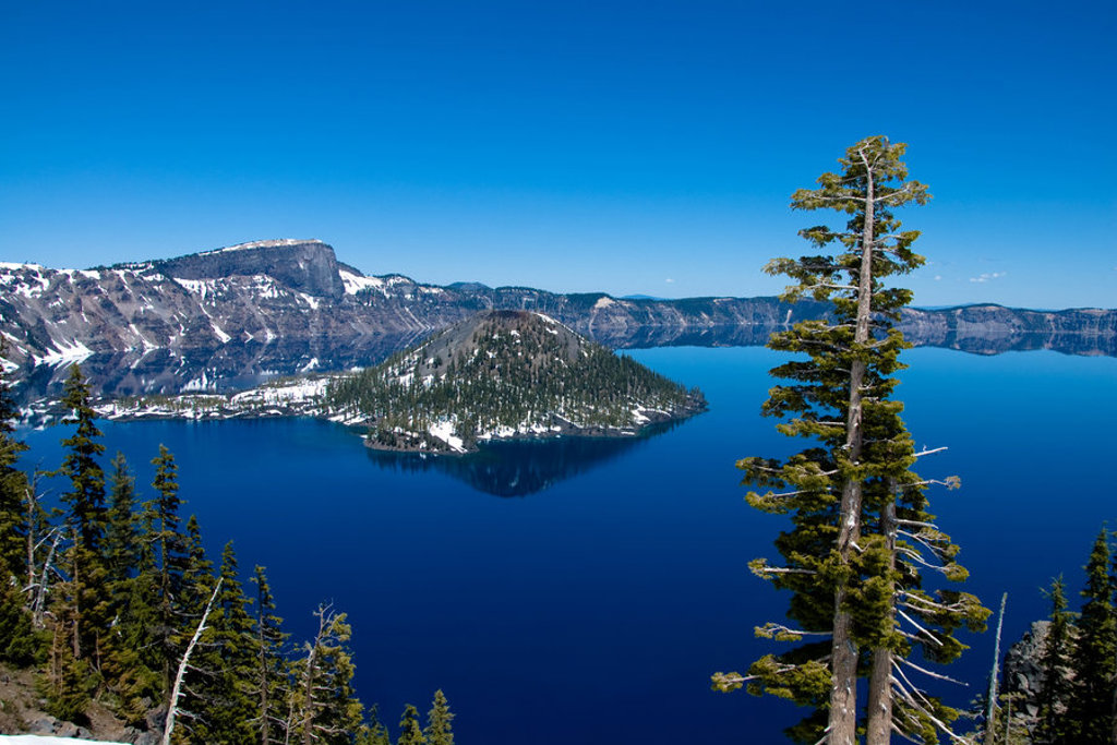 main_Crater_lake_oregon_usa.jpg