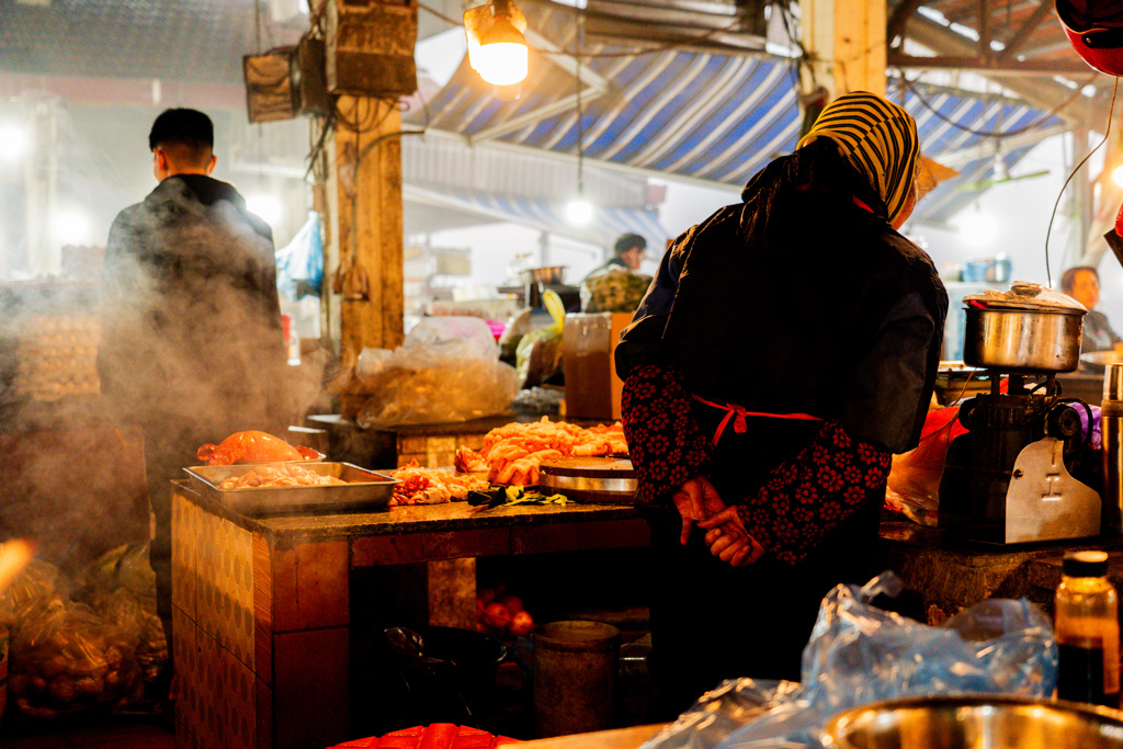 Markt met eten in Sapa, Vietnam