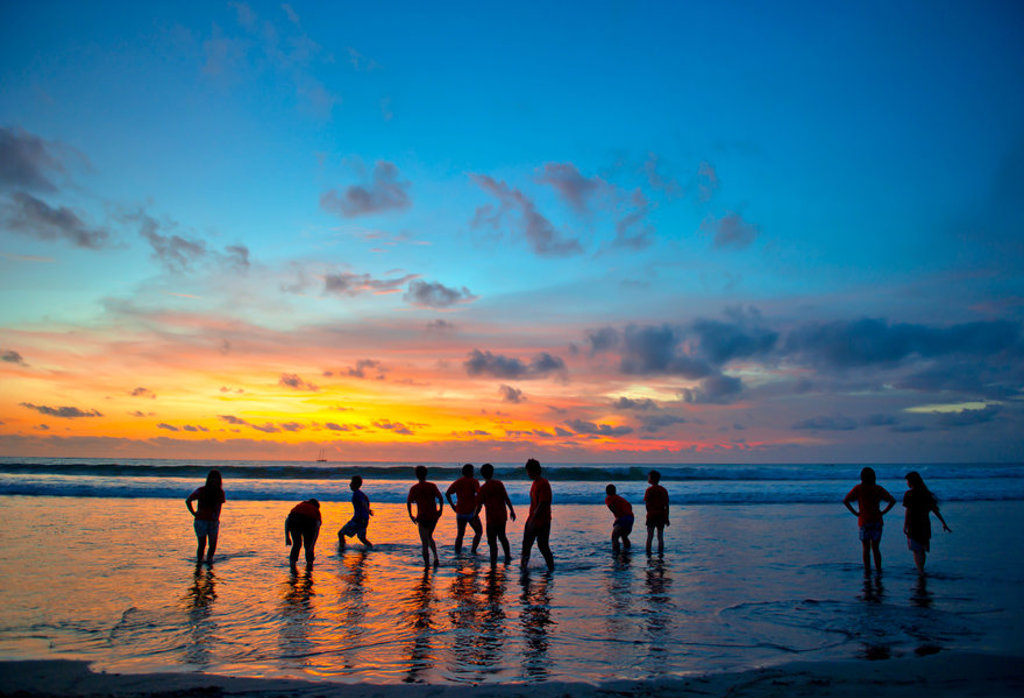 main_Sunset_Beach_Bali.jpg
