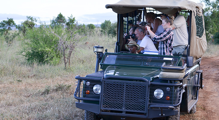 Jeep in Mlilwana Nationaal Park, Swaziland Jeep in Mlilwana Nationaal Park, Swaziland