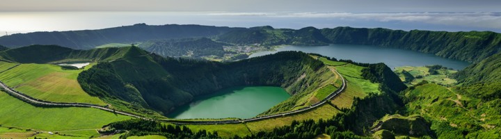 Uitzicht op de kratermeren Lagoa das Sete Cidades op São Miguel, Azoren, tijdens Route Azoren dag 2.
