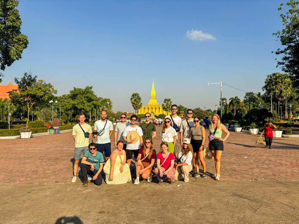 Vientiane groepsfoto-2.jpg