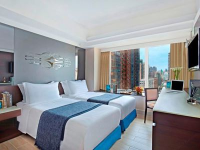 Hong Kong Harbour Plaza