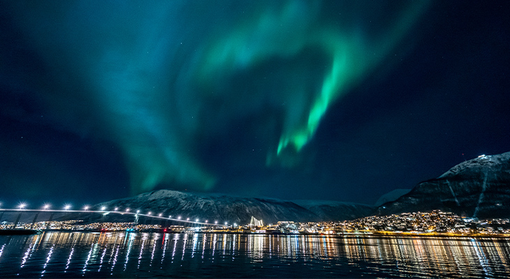 Noorderlicht in Tromsø, Noorwegen Noorderlicht in Tromsø, Noorwegen