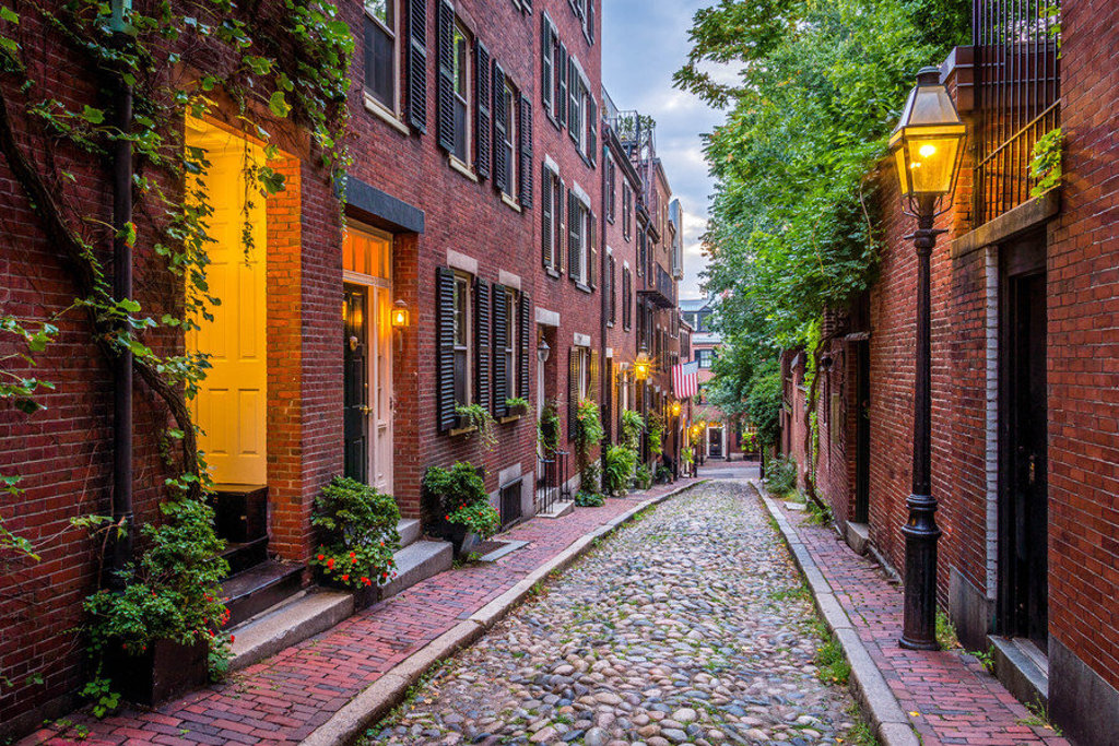 main_shutterstock_251325649_Boston.jpg