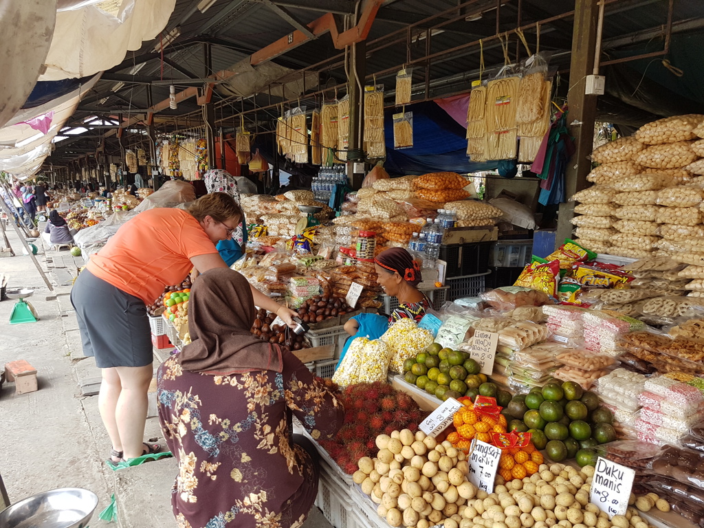 Rondreis Maleisisch Borneo markt