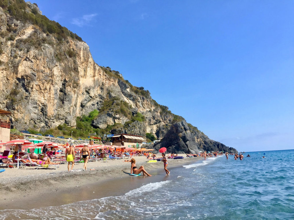 main_ASF_beach_in_Marina_di_Camerota_shutterstock_1451557163.jpg