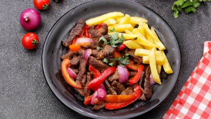 Lomo saltado in Peru