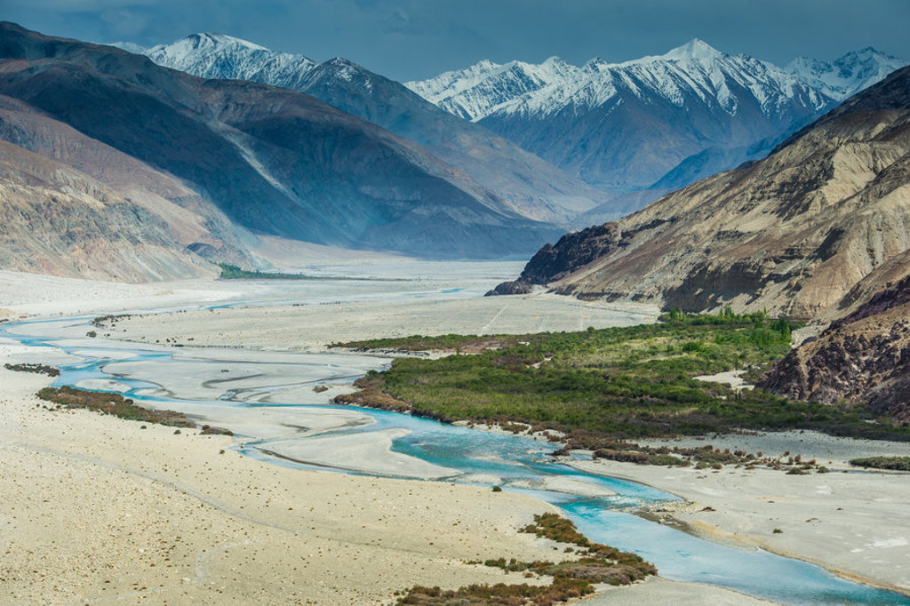 main_Nubra_Valley__shutterstock_215173510.jpg