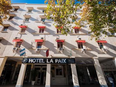 Hotel La Paix voorkant