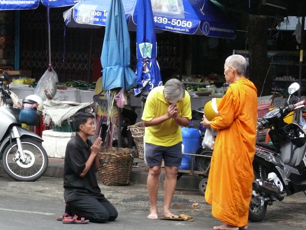 Een monnik in Bangkok