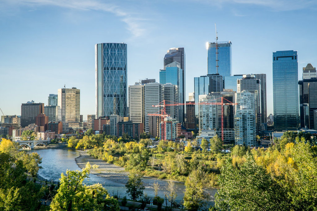 main_shutterstock_611346812_Calgary.jpg