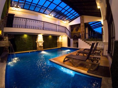 Alcazar de Dona Victoria Hotel - Coban - Guatemala - zwembad