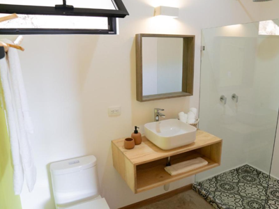 Con Corazon - Monteverde - Costa Rica - badkamer