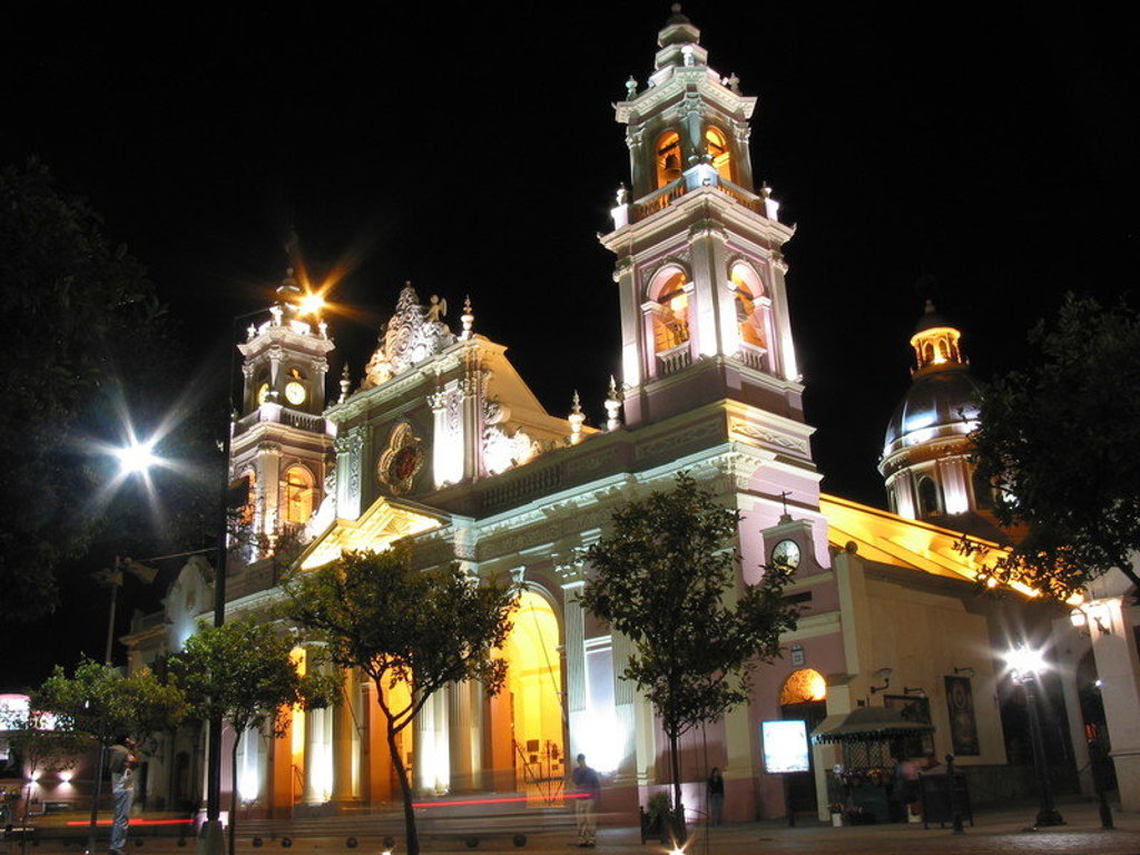main_2006-09-22__05__Iglesia_Cathedral.jpg