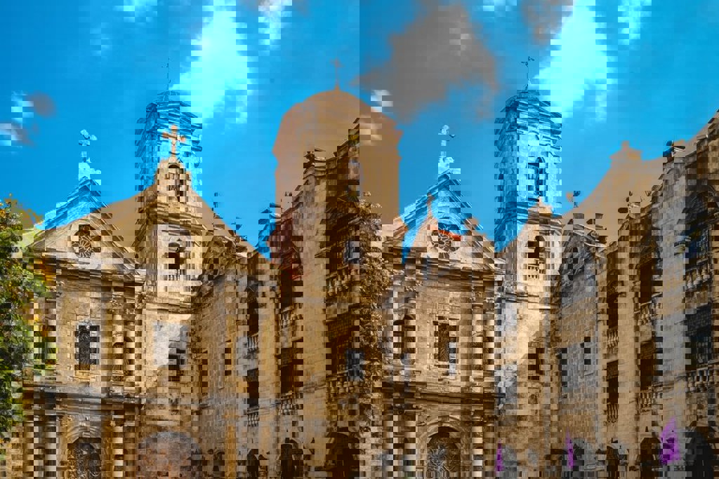 main_shutterstock_San_Agustin_Kerk_Manilla.jpg