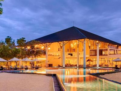 Sunrise Pasikuda hotel -Zwembad