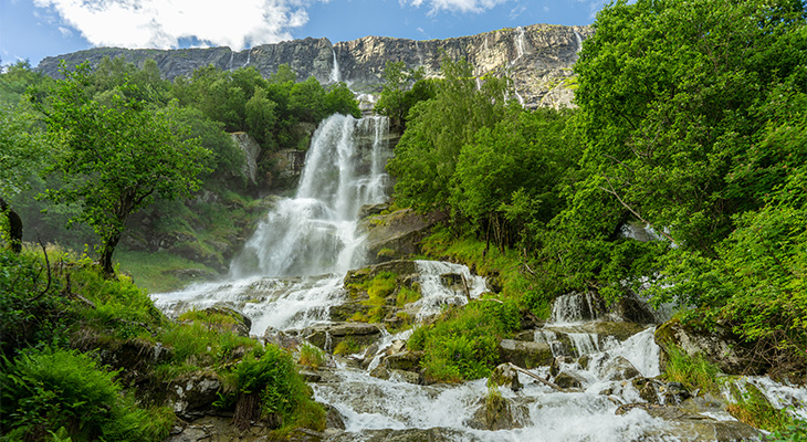 Vinnufossen waterval in Noorwegen Vinnufossen waterval in Noorwegen