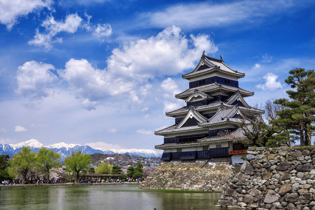 main_shutterstock_Matsumoto_Samurai_Kasteel_Japan.jpg
