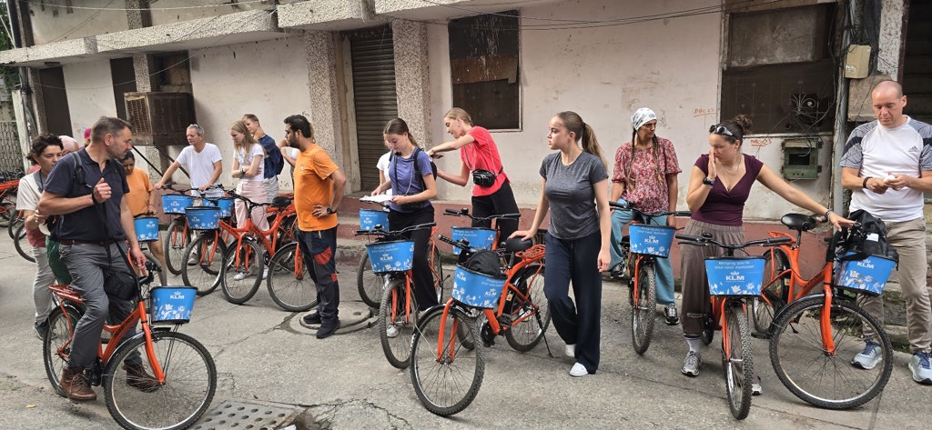 groepsfoto fiets.jpg