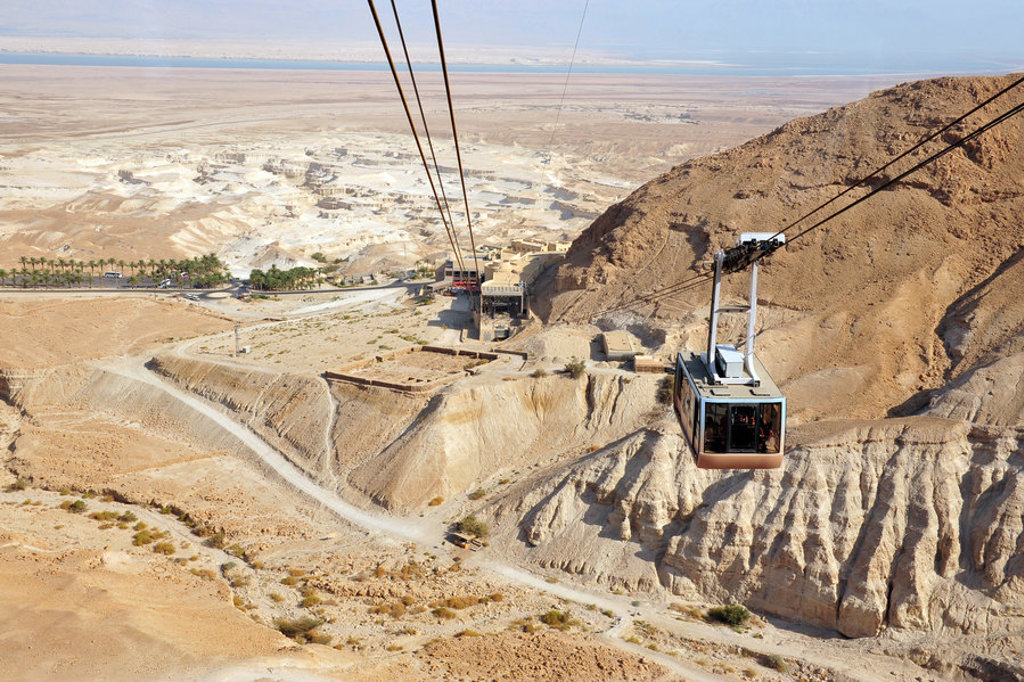 main_shutterstock_111890852_Masada_kabelbaan.jpg