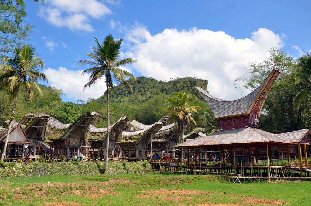 Toraja - zadeldak woningen